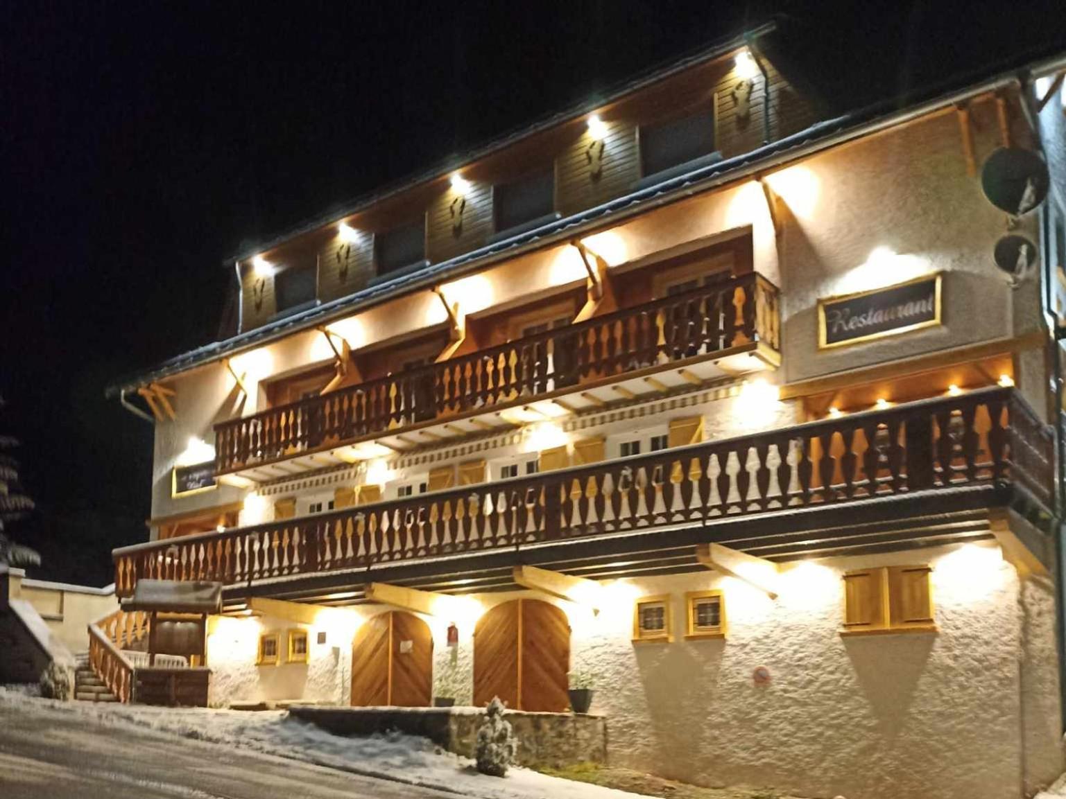 La Sapiniere Hotel